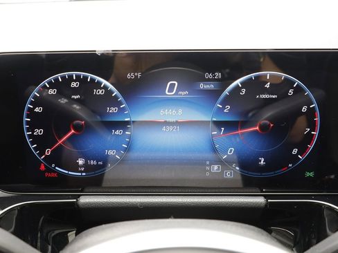 Used 2022 Mercedes-Benz GLA 250 4MATIC image 8