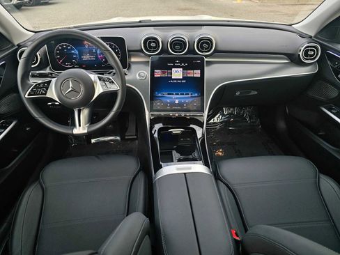 Used 2025 Mercedes-Benz C 300 4MATIC Sedan image 20