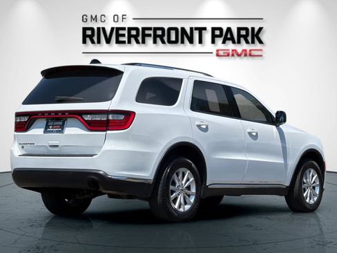 Used 2024 Dodge Durango SXT image 3