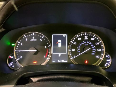 Used 2020 Lexus RX 350L Premium w/ Premium Package image 26