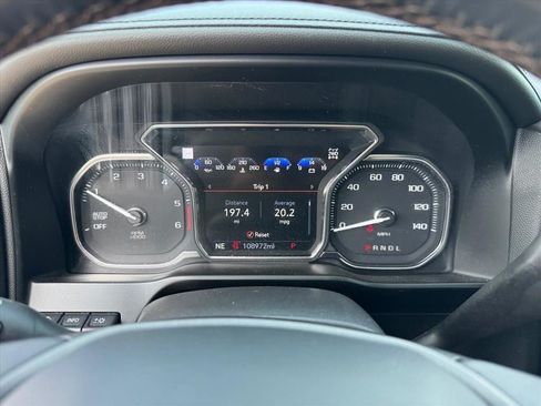 Used 2021 GMC Sierra 1500 AT4 w/ AT4 Premium Package AWD/4WD image 24
