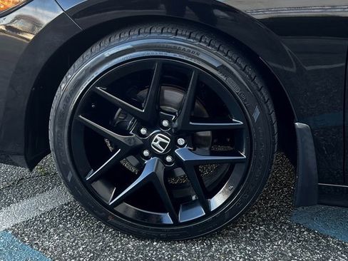 Used 2022 Honda Civic Sport image 9
