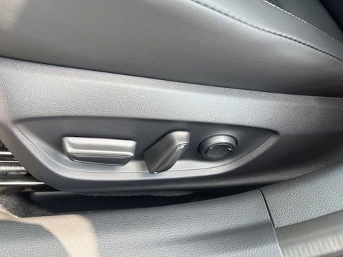 New 2026 Toyota Prius Limited image 9