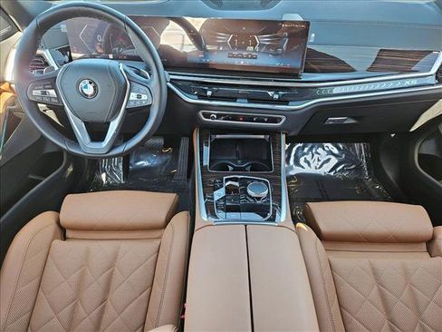 Used 2026 BMW X5 sDrive40i image 17