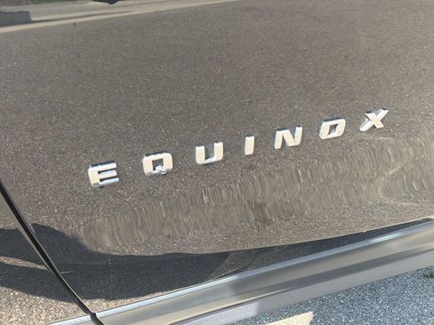 Used 2022 Chevrolet Equinox LT FWD image 9