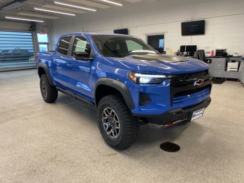 New 2026 Chevrolet Colorado ZR2 w/ Technology Package AWD/4WD image 3