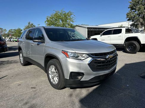 Certified 2021 Chevrolet Traverse LS FWD image 8