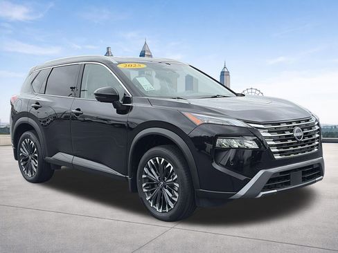 Certified 2025 Nissan Rogue SL w/ Tech Package FWD image 7