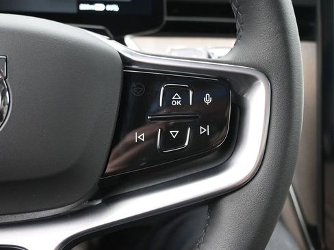 New 2025 Volvo EX90 Ultra AWD/4WD image 11