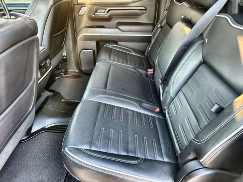 Used 2022 GMC Sierra 1500 AT4X image 16