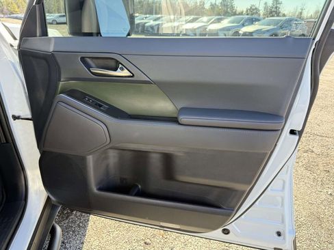 Used 2024 Lexus GX 550 image 15