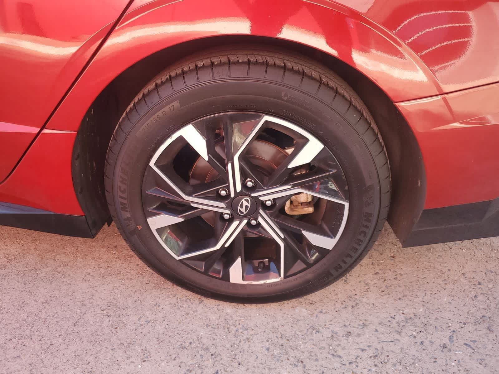 Used 2025 Hyundai Sonata SEL FWD image 12