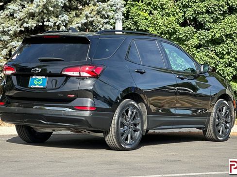Certified 2022 Chevrolet Equinox RS w/ RS Leather Package image 4