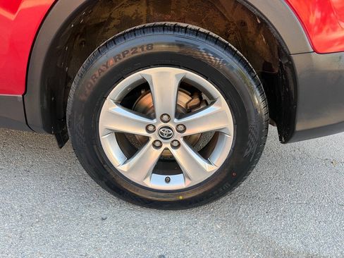 Used 2015 Toyota RAV4 XLE FWD image 34