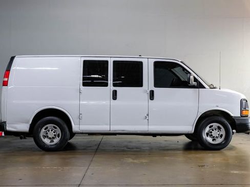 Used 2013 Chevrolet Express 2500 w/ Cold Climate Package image 9