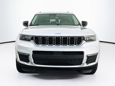 Used 2022 Jeep Grand Cherokee L Limited image 2
