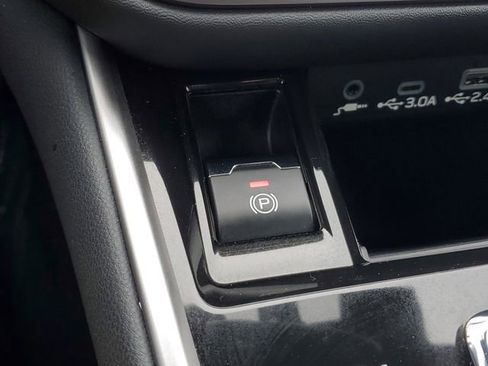 Used 2023 Subaru Outback Limited image 32