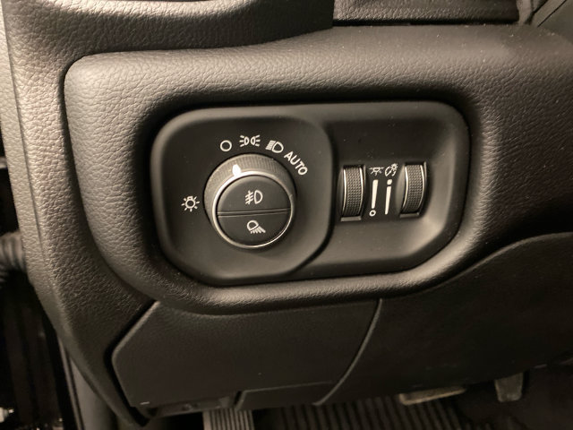 Used 2020 RAM 2500 Big Horn w/ Night Edition AWD/4WD image 23