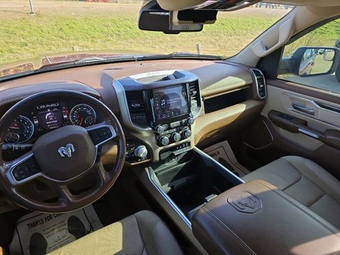 Used 2020 RAM 1500 Laramie image 9