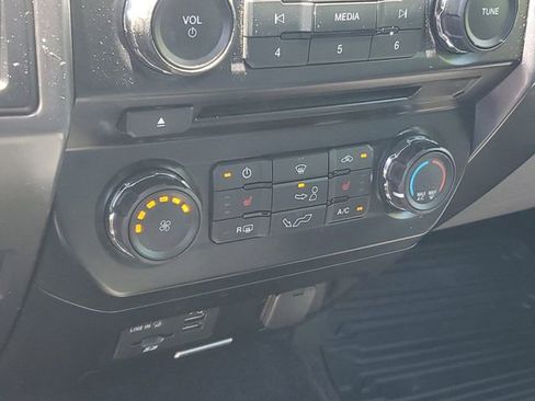 Used 2015 Ford F150 XLT w/ Equipment Group 302A Luxury RWD image 20