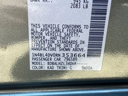 Used 2024 Nissan Altima 2.5 SV FWD image 36