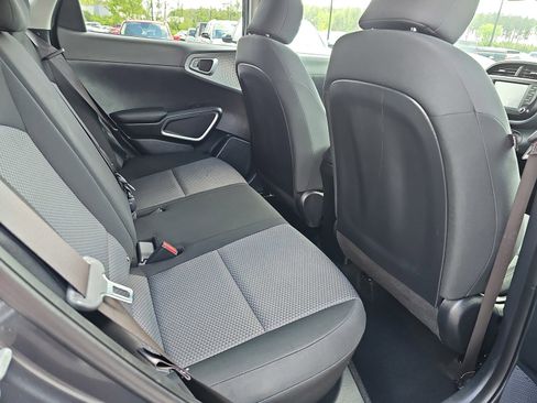Used 2021 Kia Soul LX FWD image 12