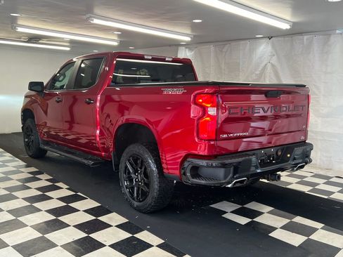 Used 2022 Chevrolet Silverado 1500 LT Trail Boss w/ Bed Protection Package AWD/4WD image 10