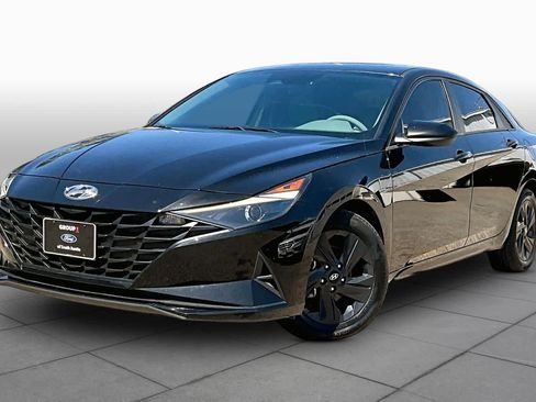 Used 2023 Hyundai Elantra SEL FWD image 35