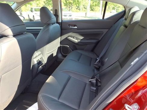 New 2025 Nissan Altima 2.5 SL image 8