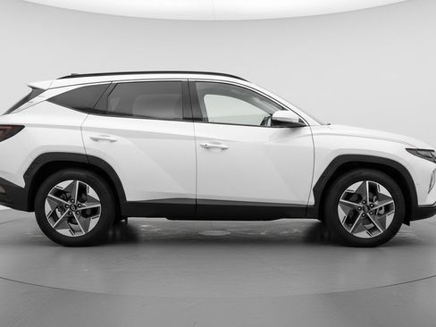 Used 2025 Hyundai Tucson SEL image 11