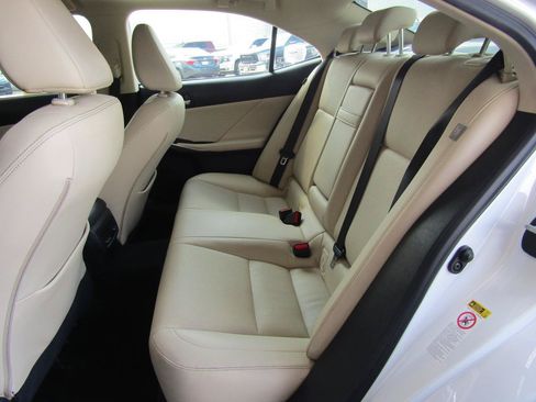 Used 2014 Lexus IS 250 AWD w/ Navigation Package image 10