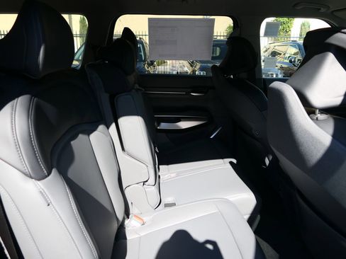 New 2026 Kia EV9 Light image 21