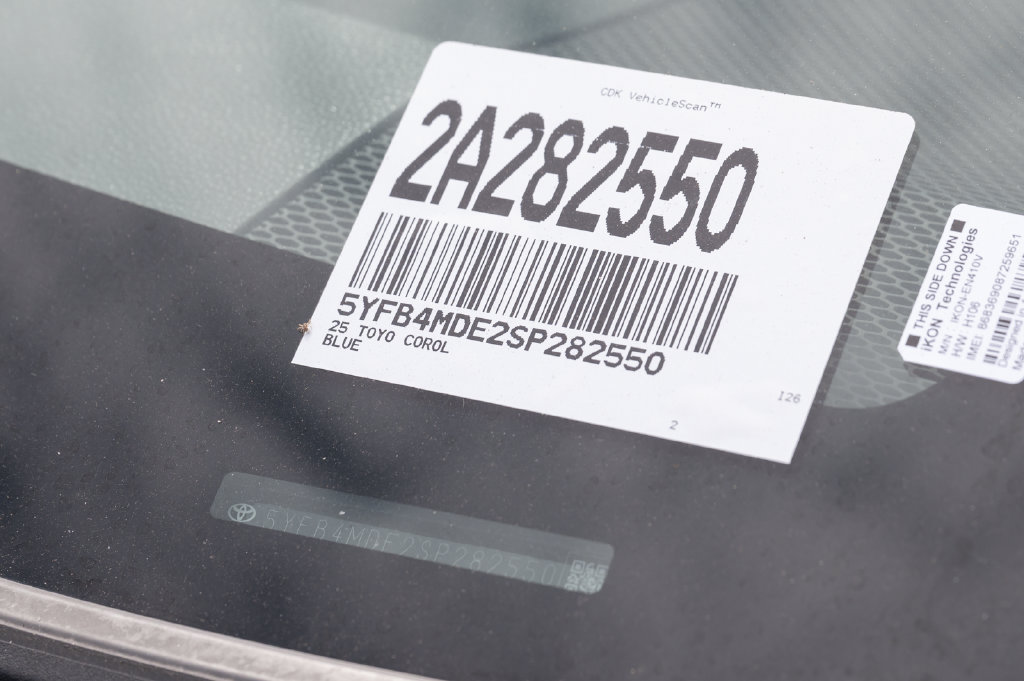 Used 2025 Toyota Corolla LE FWD image 36