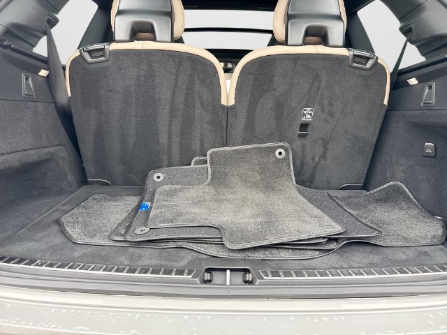 Certified 2025 Volvo XC90 B6 Ultra AWD/4WD image 25