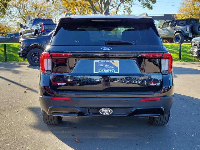 Certified 2025 Ford Explorer ST-Line AWD/4WD image 6