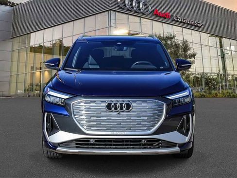 Used 2025 Audi Q4 e-tron Premium Plus w/ Premium Plus image 6