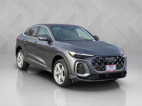 New 2025 Audi Q5 Premium Plus image 8