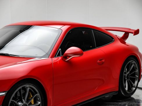 Used 2015 Porsche 911 GT3 image 27