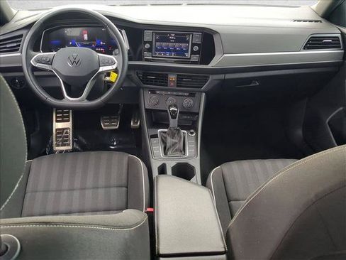 Used 2024 Volkswagen Jetta Sport FWD image 13