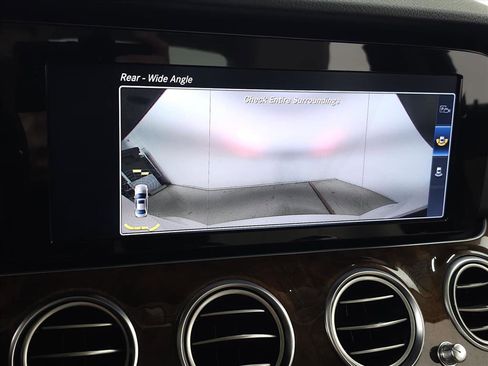 Used 2017 Mercedes-Benz E 300 E 300 4MATIC image 25