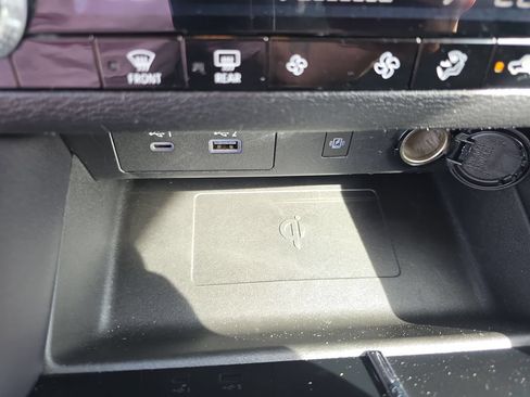 Used 2024 Mitsubishi Outlander SE AWD/4WD image 20