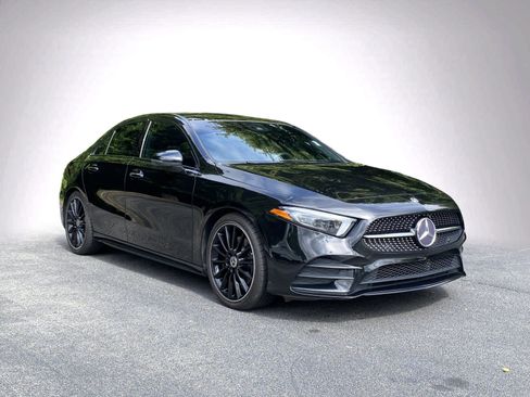 Used 2019 Mercedes-Benz A 220 image 2