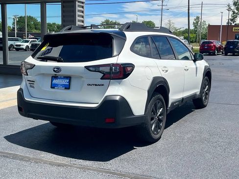 Used 2023 Subaru Outback Onyx Edition AWD/4WD image 7