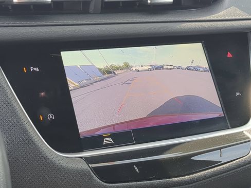 Certified 2024 Cadillac XT6 Luxury FWD image 14