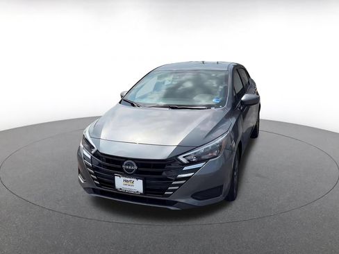 Used 2025 Nissan Versa SV FWD image 7