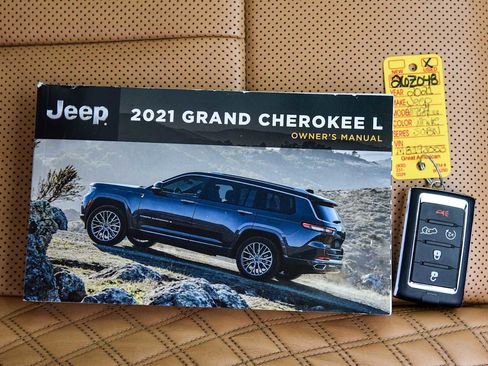 Certified 2021 Jeep Grand Cherokee L Summit image 22