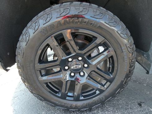 Certified 2022 Chevrolet Silverado 1500 LT Trail Boss w/ Convenience Package II AWD/4WD image 11