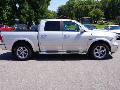Used 2018 RAM 1500 Laramie w/ Convenience Group AWD/4WD image 6