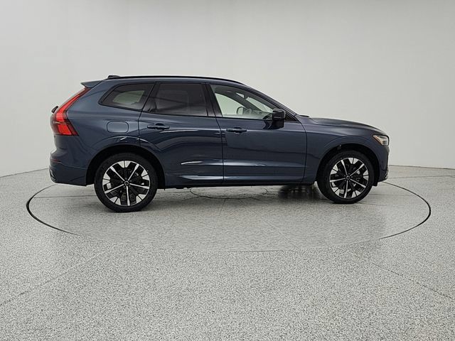 New 2026 Volvo XC60 B5 Plus w/ Protection Package Premier AWD/4WD image 4