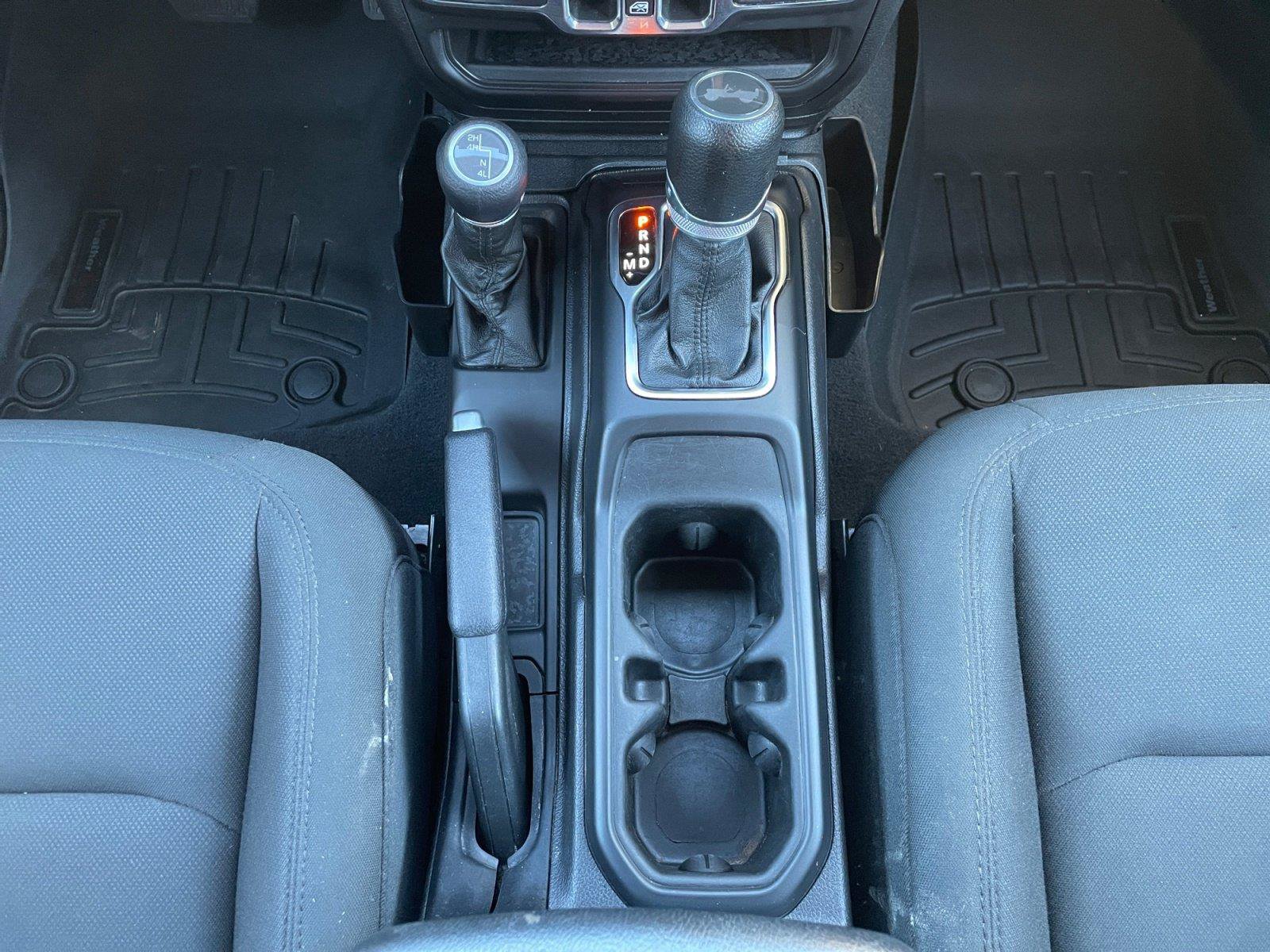 Used 2021 Jeep Wrangler Unlimited Sport AWD/4WD image 19